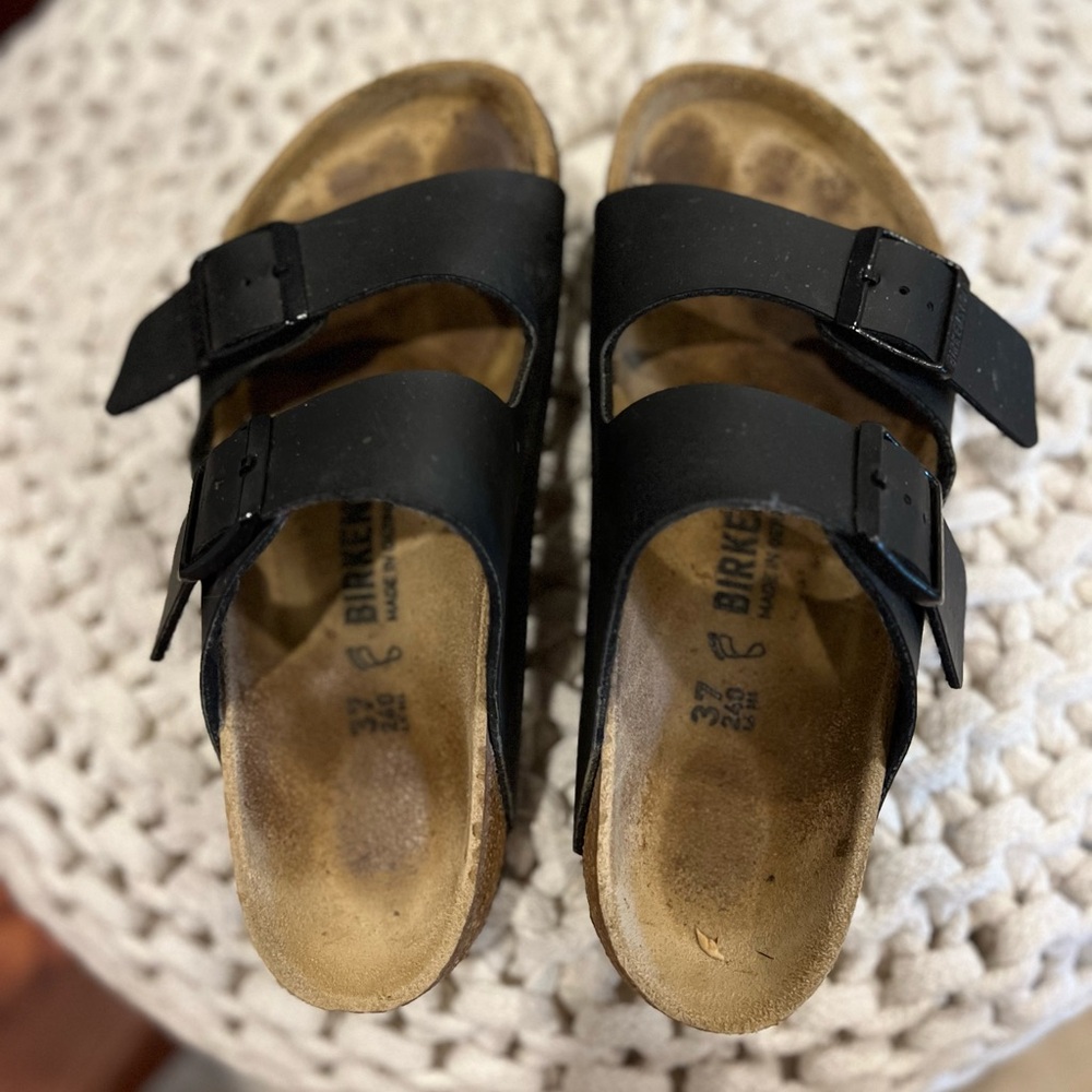 Black Arizona Birkenstocks